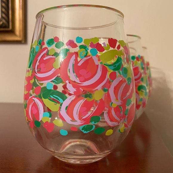 Set of 3 Lilly Pulitzer “Spot Ya” plastic stemless wine glasses - Picture 4 of 6